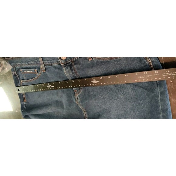 Levis Jean Skirt Womens Size 14 Denim Knee Length Blue Slit In Back Pencil Short - Picture 11 of 12